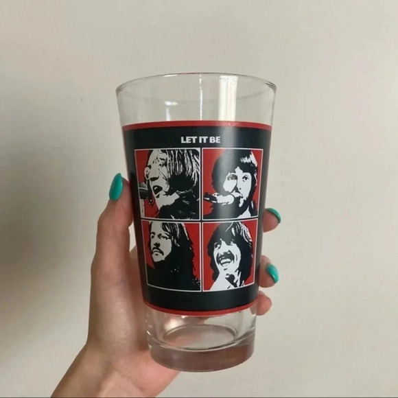 The Beatles Album Cover Collectible 2 Glasses Set - Picture 4 of 6